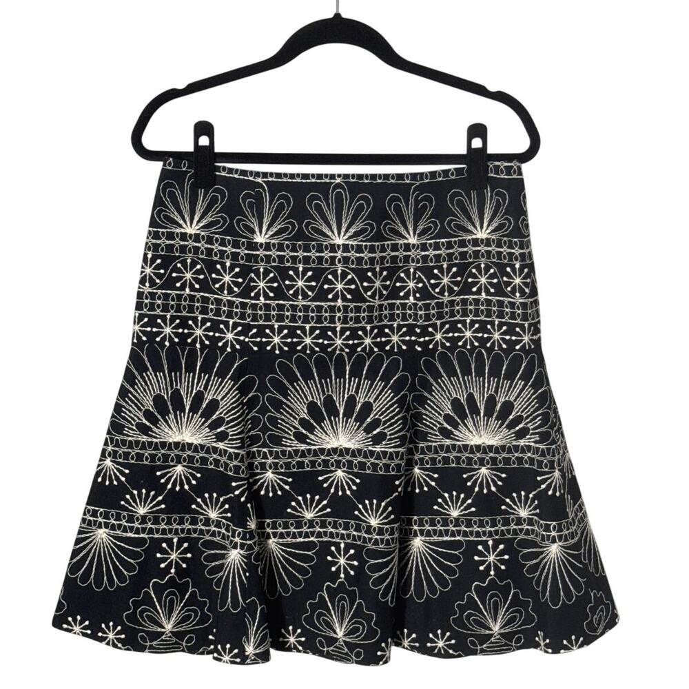 Nanette Lepore Black and Cream Embroidered A Line Skirt Size 8‎